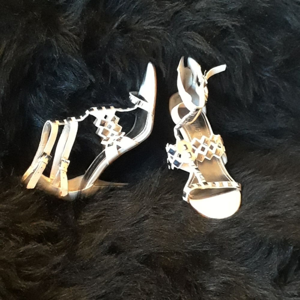 Sandals - Picture 2 of 3